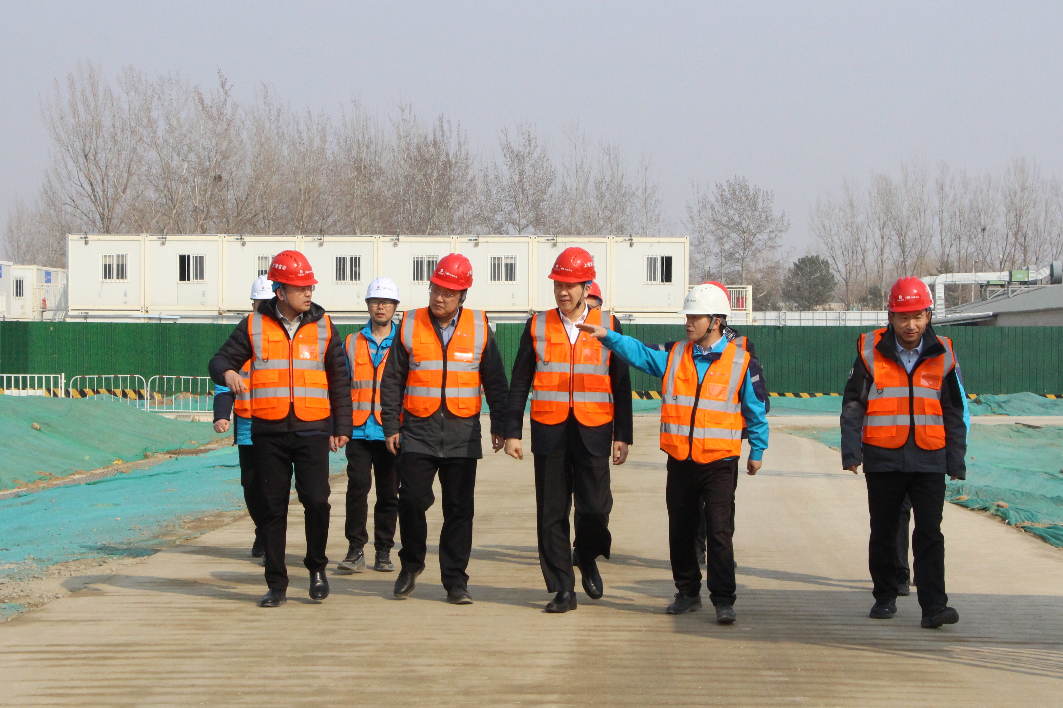 帶班檢查現(xiàn)場